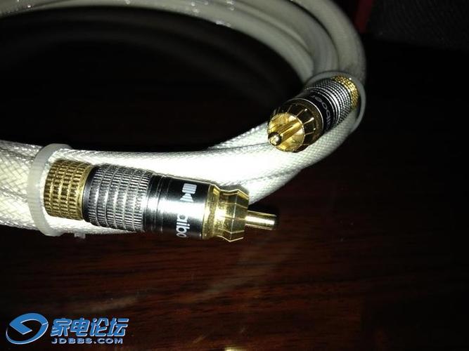 开博尔同轴线2米深度评测 发烧级数码音频线如何唤醒低音炮的澎湃灵魂